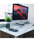 Prospețime la birou cu Neutralizator de mirosuri neplăcute și odorizant solid PowAir Block Apple Crumble, 170g
